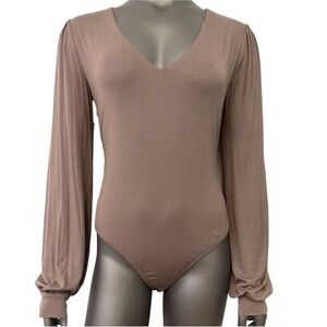 Lulus Bodysuit Womens XL Top Tan Long Sleeve V Neck Dolman Sleeve Low Cut